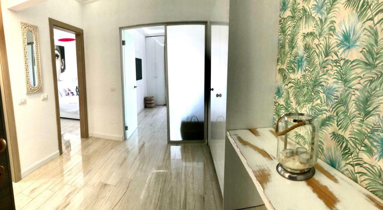 White Tower Mamaia - Private Apartment Exterior foto