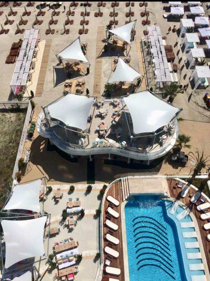 White Tower Mamaia - Private Apartment Exterior foto